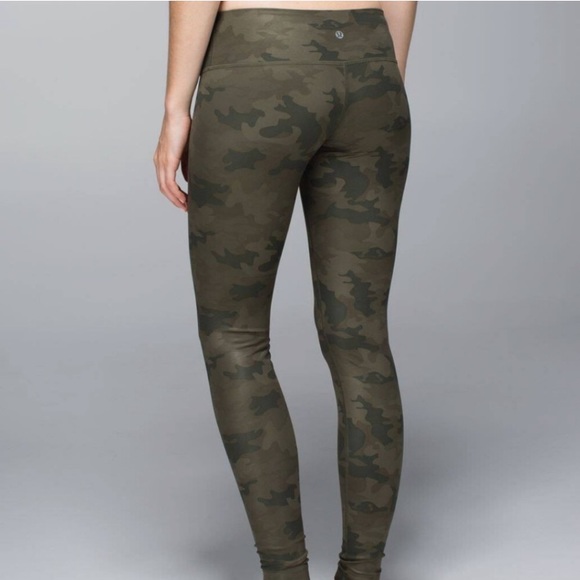 lululemon athletica Pants - SALE!Lululemon Savasana Camo Wunder Under Leggings